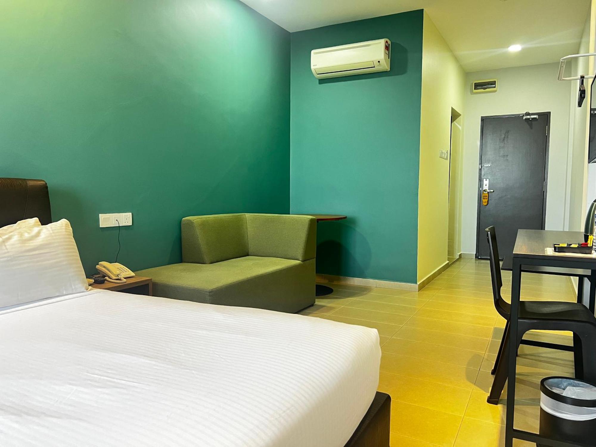 Sin Lien Hotel Keluang Zewnętrze zdjęcie