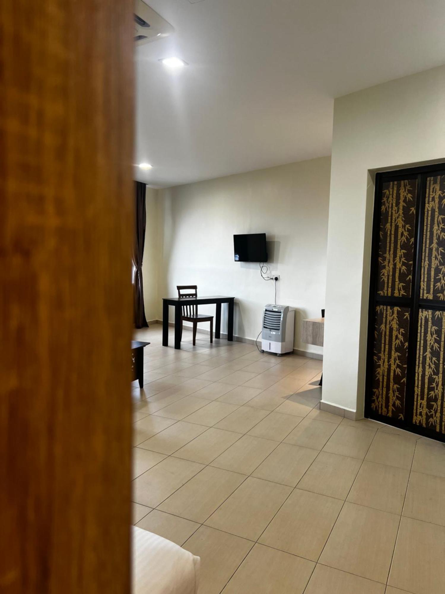 Sin Lien Hotel Keluang Zewnętrze zdjęcie