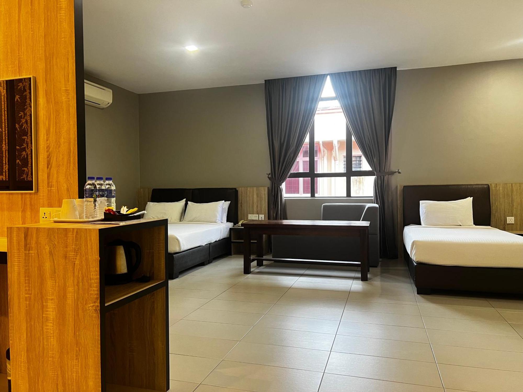 Sin Lien Hotel Keluang Zewnętrze zdjęcie