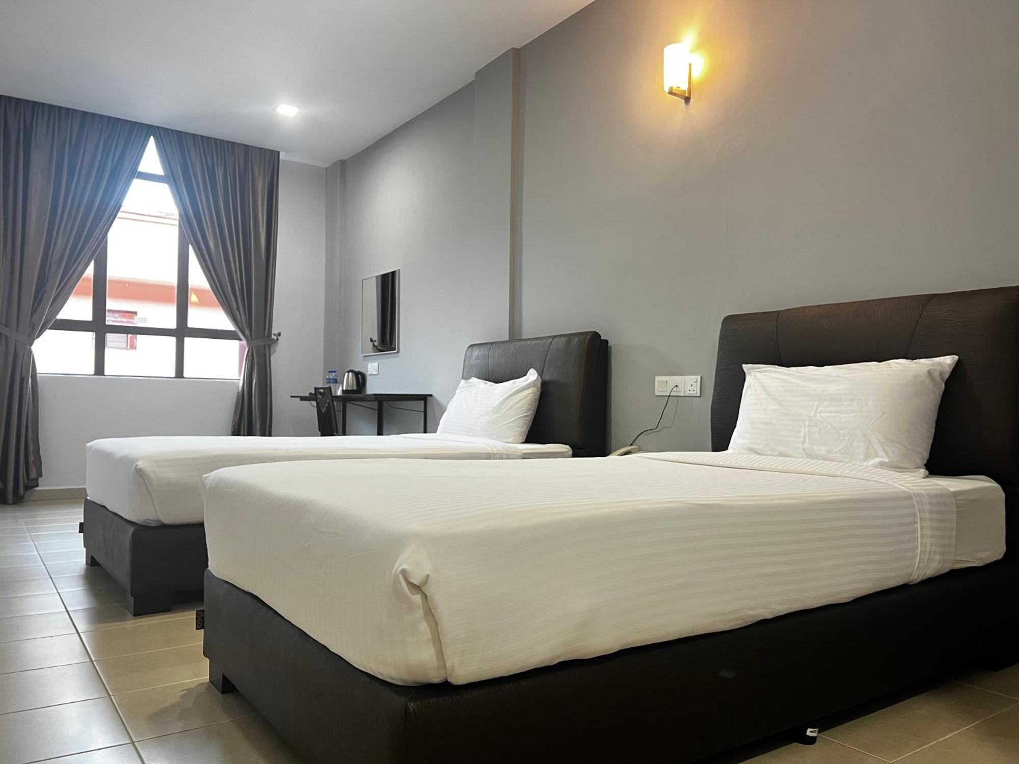 Sin Lien Hotel Keluang Zewnętrze zdjęcie